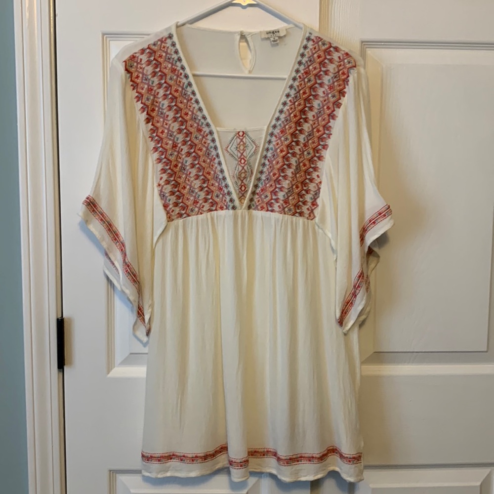 Embroidered light Beige Umgee Coverup Tunic Top